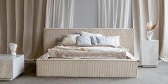 Čalouněná postel MAREK 160x200 světle béžová